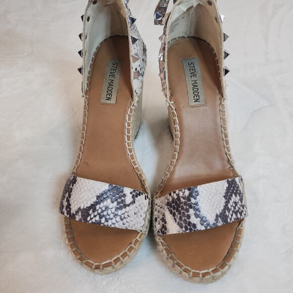 Steve Madden Heels 7.5 Espadrille Wedges Snakeskin Python Studded Spikes Ankle - Picture 5 of 13